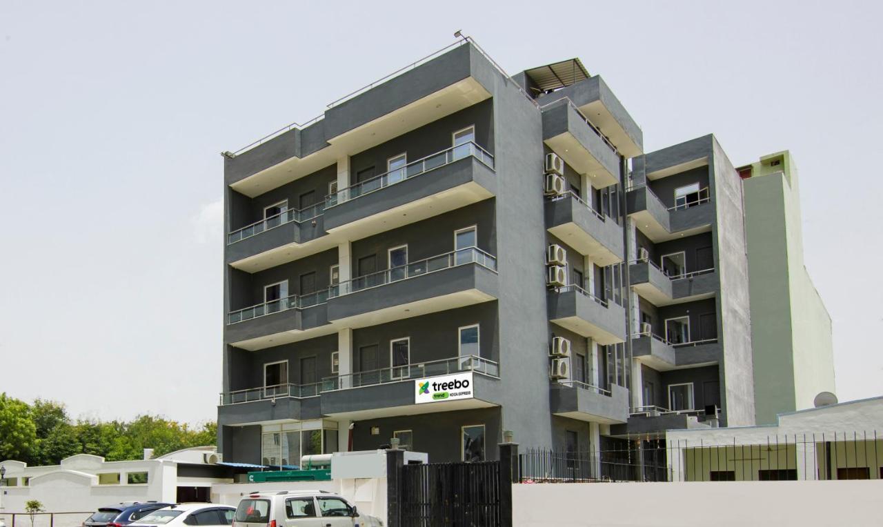 Готель Treebo Noida Express Екстер'єр фото
